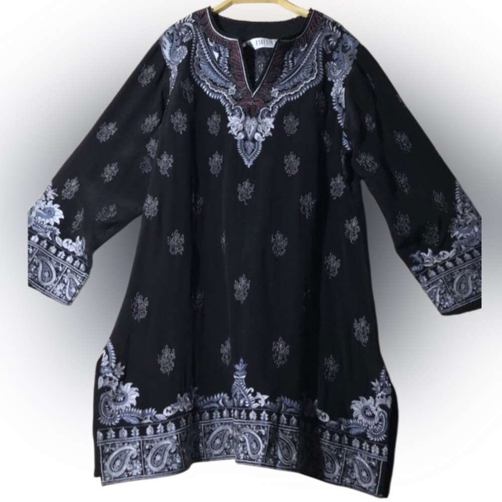 Anthropology 100% SILK BIBA Beautiful EMBROIDERED LADIES TOP💖💖 X Small 💖